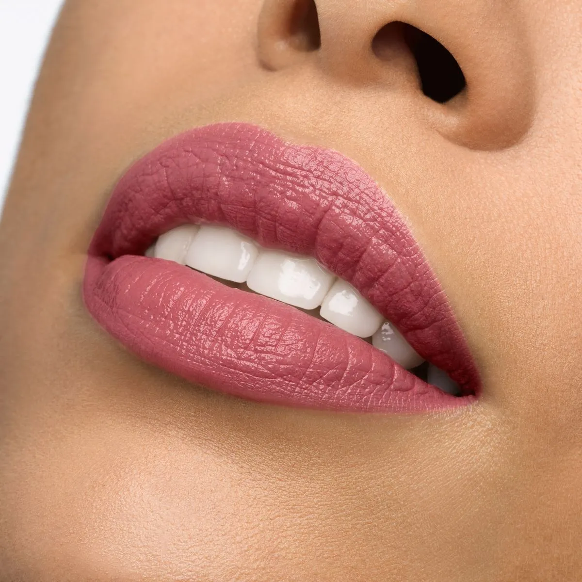 Christian Louboutin Rouge Louboutin Silky Satin – Satin lipstick – Belly Bloom 011 - Beauty - alternate view 4